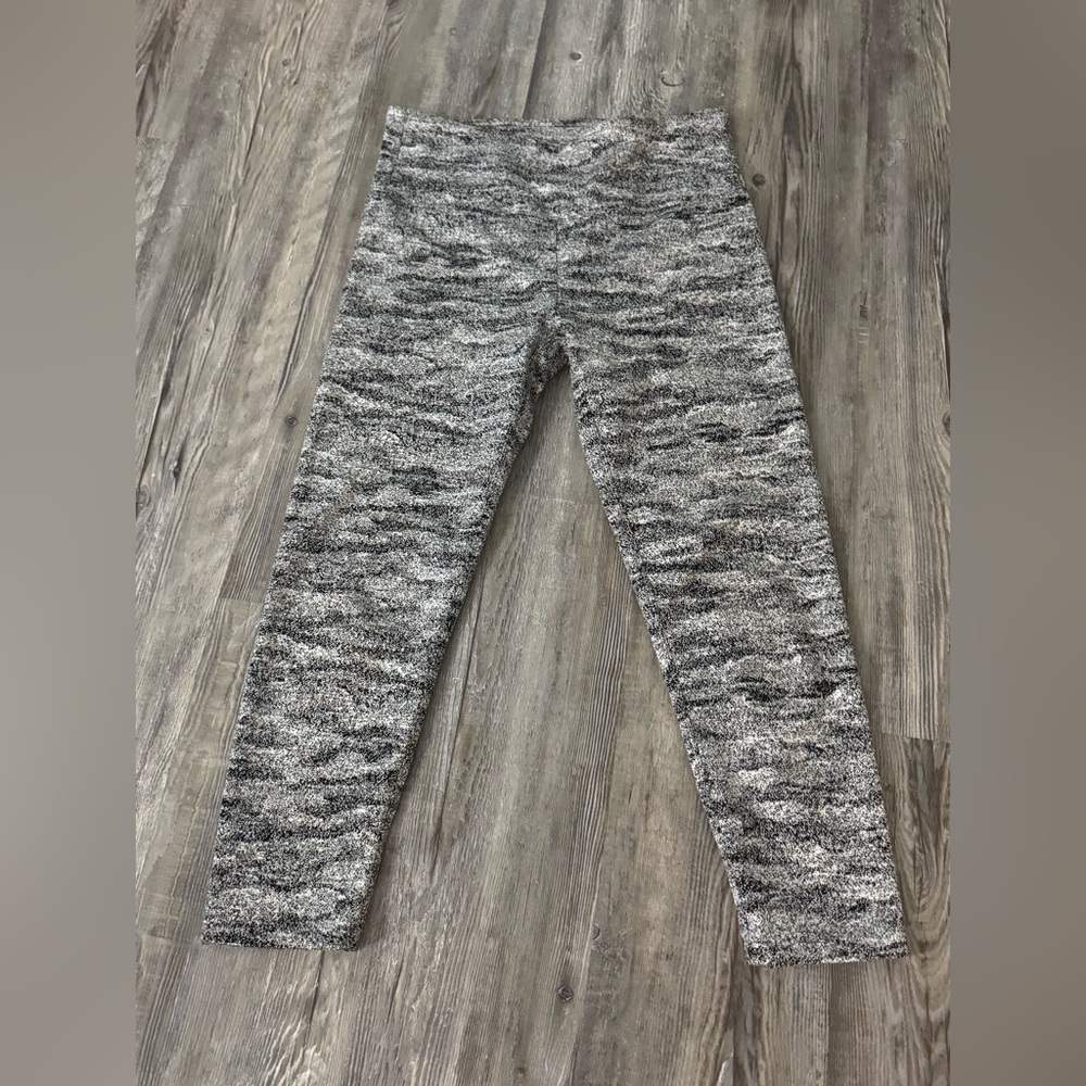 Kyodan Textured Leggings EUC